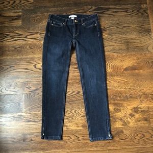 White House Black Market Noir Skinny Jean with Zipper. Size 00